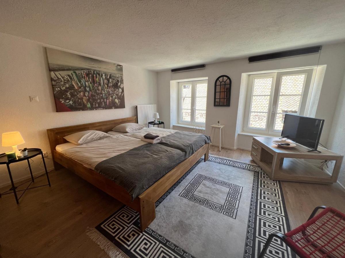 Appartement En Vieille Ville De Porrentruy Exteriör bild
